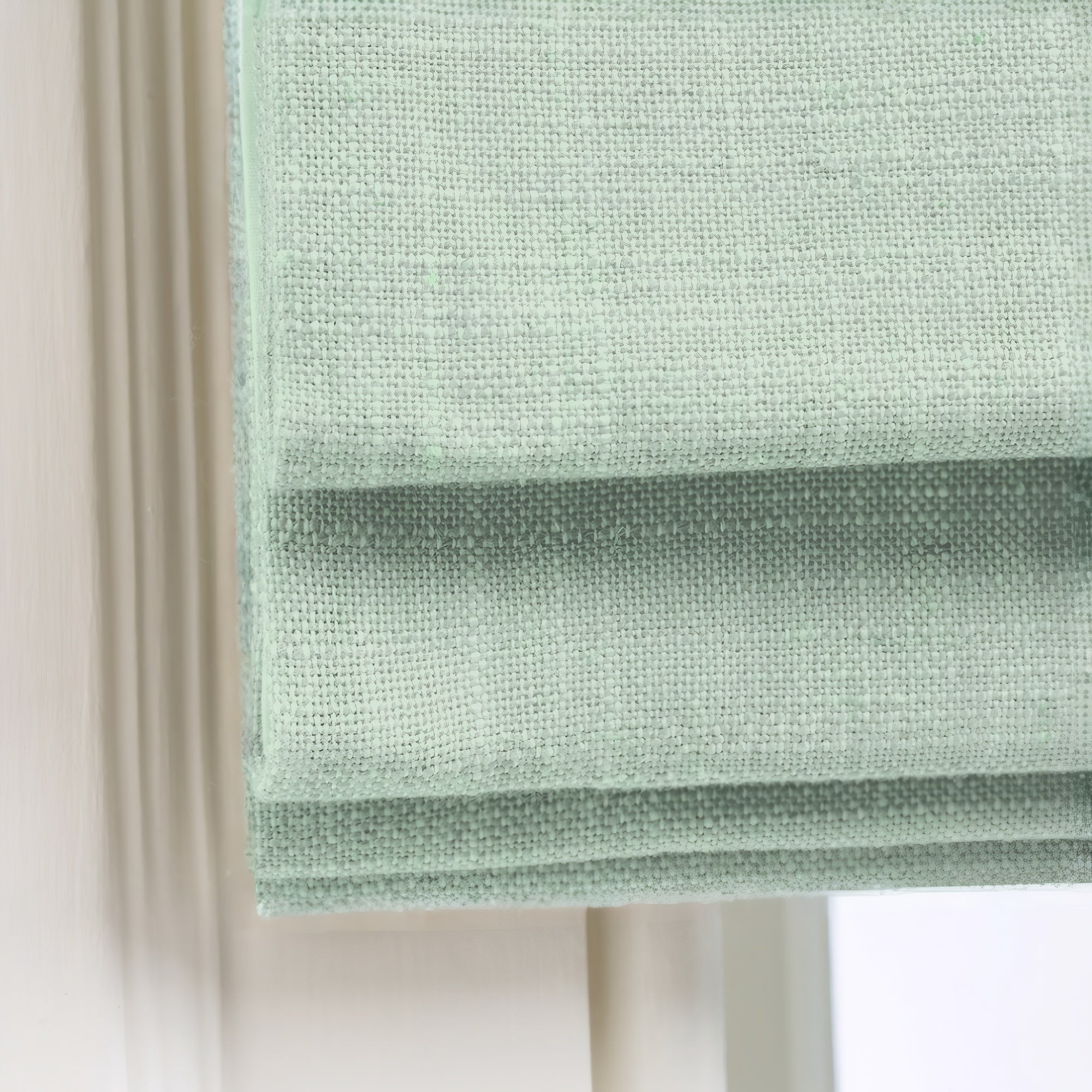 Custom 100% Blackout Roman Shade